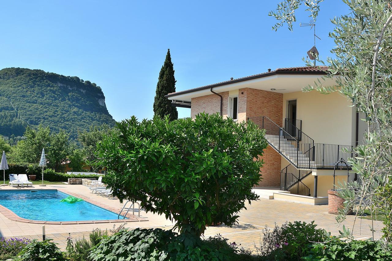 Ca Gardesana With Pool Villa Екстериор снимка
