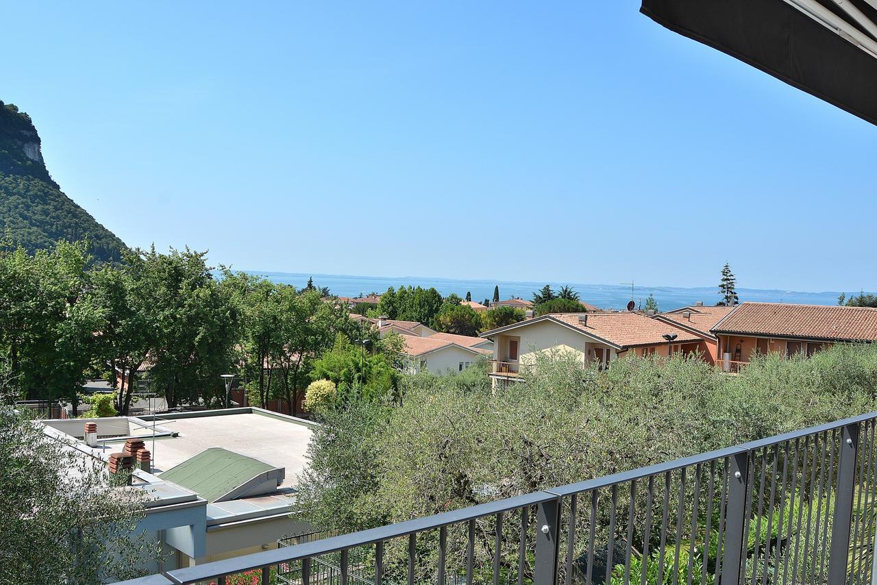 Ca Gardesana With Pool Villa Екстериор снимка